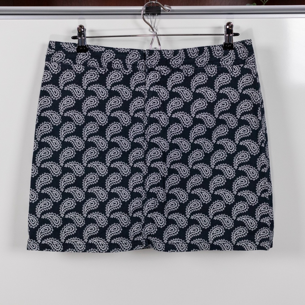 Dockers Navy and White Paisley Skort